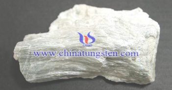 鎢價(jià)觀望 供應(yīng)緊張 需求平淡 白鎢精礦圖片