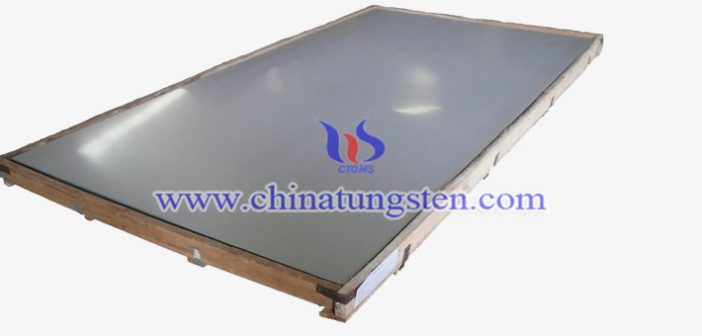 600x500x10mm 鎢合金板具有高密度、高硬度、高熔點的特性，能夠耐腐蝕、耐磨損，而且高溫性能好，即使在500℃的溫度下也基本保持不變，在1000℃時仍有很高的硬度。它被廣泛應(yīng)用於機械、焊接零件、熱交換器、反光器具等。 中鎢在線是一家專門從事研究、開發(fā)、生產(chǎn)、銷售鎢合金的公司，以先進的技術(shù)力量，科學(xué)的管理制度，竭誠為您服務(wù)。本公司為客戶提供高品質(zhì)、高標準的產(chǎn)品，並且能夠根據(jù)客戶的要求生產(chǎn)各種規(guī)格和材質(zhì)的鎢合金板。 更多內(nèi)容請訪問： http://www.tungsten-alloy.com/big5/tungsten-alloy-plate.html