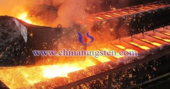 去產(chǎn)能支撐不給力 鋼鐵產(chǎn)品價格大跌 鋼鐵冶煉圖片